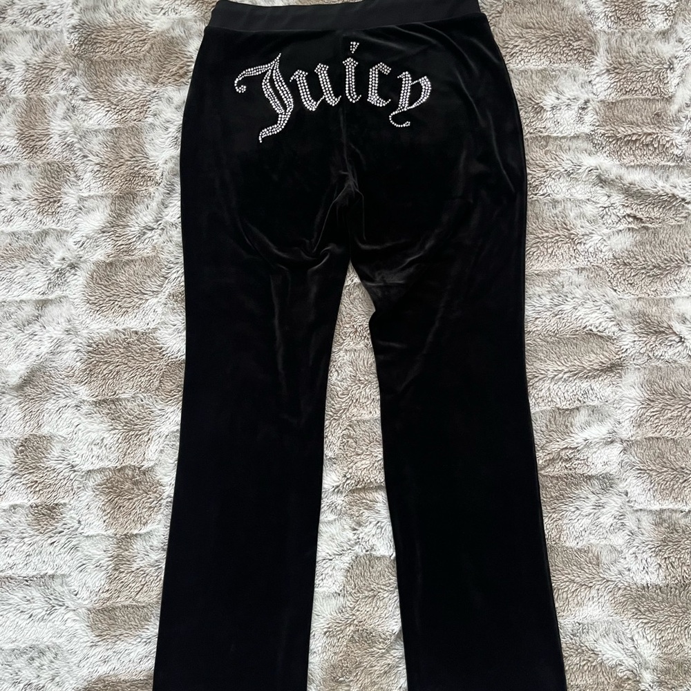 Juicy Couture signature Y2K bedazzled track pants in Black, women’s M